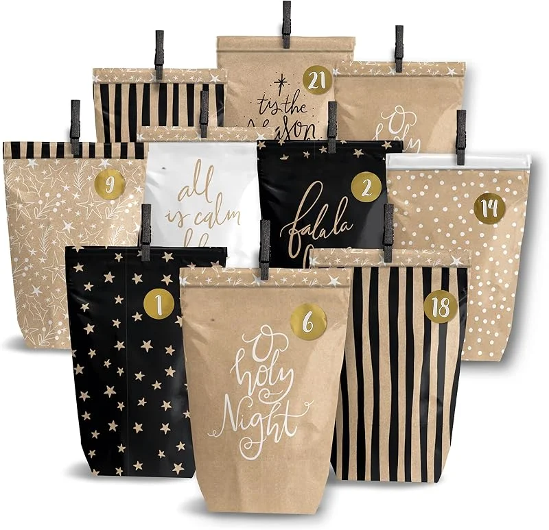 Besuche den Papierdrachen-Store Papierdrachen Adventskalender 2026 zum Befüllen - Motiv Holy Night - 24 braune bedruckte Geschenktüten mit Zahlenaufklebern & Klammern - Weihnachten — Geschenkverpackung