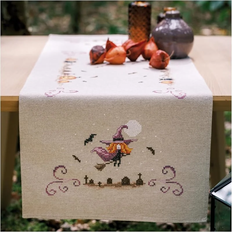 Besuche den Vervaco-Store Vervaco Stickpackung Kreuzstich Set Vorgedruckt Tischläufer HALLOWEEN Stickdecken Vorgezeichnet DIY Basteln Erwachsene Kreativ Stickläufer zum Selbersticken 35 x 95 cm Stickset — Advent und Tisch