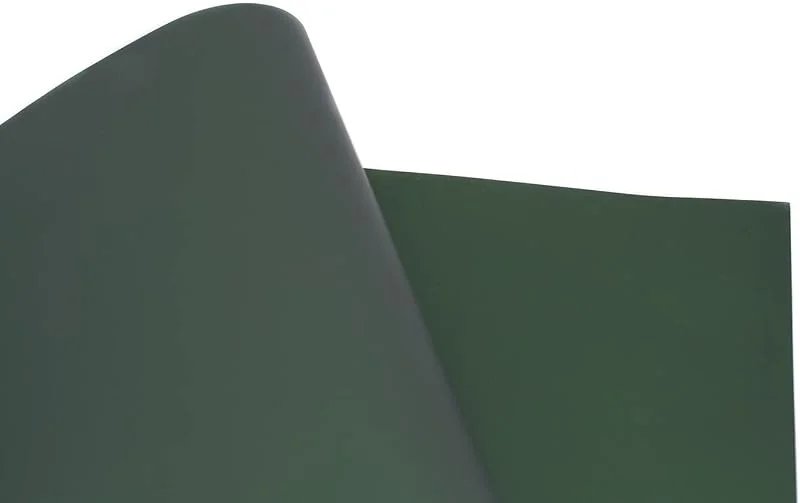 Marke: Star Geschenkpapier 70cm x 2m Rolle metallic matt einfarbig - Geschenkpapierrolle für Weihnachten Geburtstag Hochzeit - Uni Bastelpapier Verpackungspapier Packpapier Dunkelgrün — Geschenkverpackung