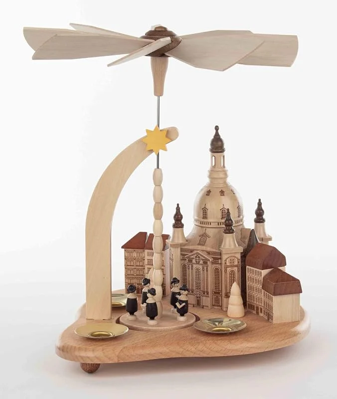 Besuche den Rudolphs Schatzkiste-Store Rudolphs Schatzkiste Tischpyramide Kurrende mit Frauenkirche HxLxB 19x19x24cm NEU Pyramide Minipyramide Holzpyramide Seiffen Erzgebirge Weihnachten Wärmespiel Lichter Figur Holz Flügel Kerzen — Weihnachtsdeko
