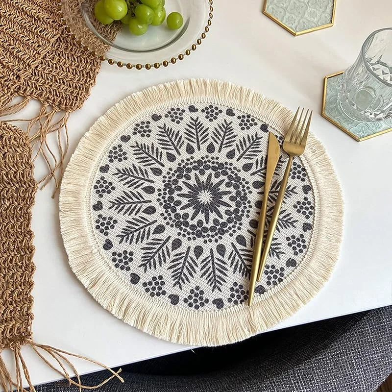 Besuche den Epinki-Store Epinki Tischsets Weihnachten Modern Rund, 2er Set Polyester Baumwolle Platzmatten Abwaschbar Weihnachten Blumen Blatt Muster, Tischuntersetzer Couchtisch Dunkelgrau für Tisch Bar Küche, 33CM — Küche & Haushalt