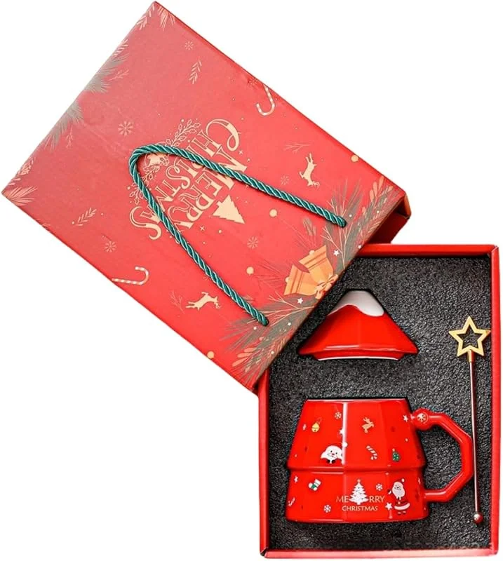 Marke: HSTWODE 350ml Weihnachtstasse, Weihnachtsbaumbecher Keramiktasse, Tee Saft Milch Weihnachtstassen mit Deckel, Kreative Weihnachtsbaum Kaffeetasse für Geburtstag Weihnachten Geschenke (Rot) — Advent und Tisch