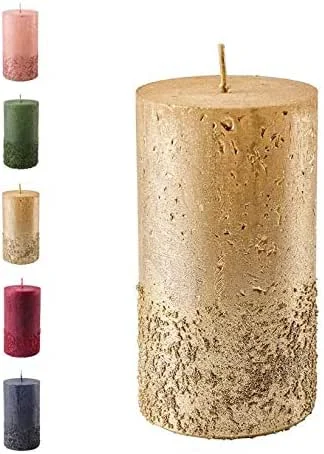 Besuche den Klocke Kerzen-Store Wunderschöne & Moderne Adventskerzen – 2 Stück - Rustikale Oberfläche - Kerzen, Stumpenkerzen - Weihnachten, Weihnachtskranz, Adventskranz (Creme, Gold, Höhe: 8cm), Unparfümiert — Advent und Tisch