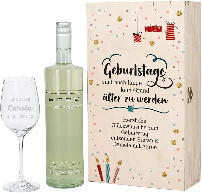 Besuche den Herz & Heim-Store Herz & Heim® Geburtstagsgeschenk mit graviertem Weinglas und Bree Wein zur Auswahl in Präsentbox als Geschenk zum Geburtstag für Frauen und Männer Weiß — Wein und Festtafel