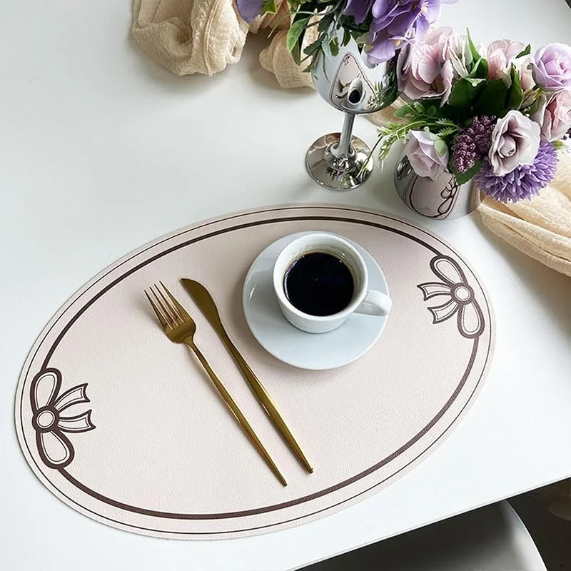 Besuche den Epinki-Store Epinki Tischset Abwaschbar Personalisiert Oval, 2Pcs Set PU Leder Platzset Weihnachten Vintage Bowknot, Tischuntersetzer Waschbar Dunkel Kaffee für Zuhause Restaurant Speisetisch, 30x45CM — Küche & Haushalt