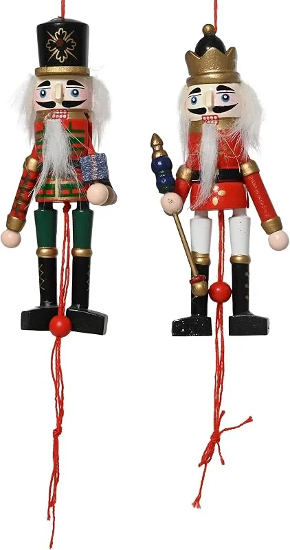 Marke: Kaemingk Christbaumschmuck Holz 12, 5cm - Nussknacker Figur zum Aufhängen - 1 Stück sortiert - Weihnachtsbaum Anhänger für Weihnachten - Christbaumanhänger & Weihnachtsbaumschmuck - Husar Soldat Rot Grün — Weihnachtsdeko