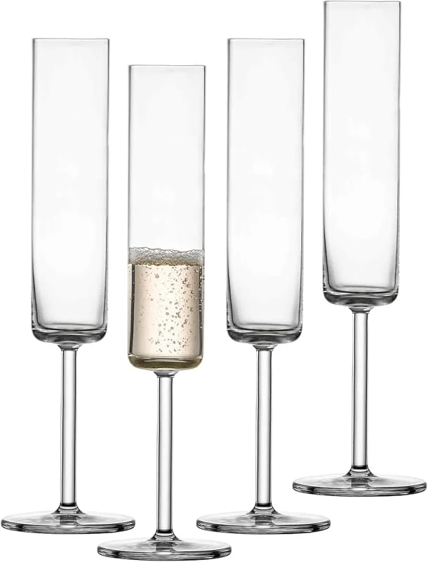 Besuche den Schott Zwiesel-Store SCHOTT ZWIESEL Sektglas Modo (4er-Set), geradlinige Champagner Gläser mit Moussierpunkt, spülmaschinenfeste Tritan-Kristallgläser, Made in Germany (Art.-Nr. 119901) — Wein und Festtafel