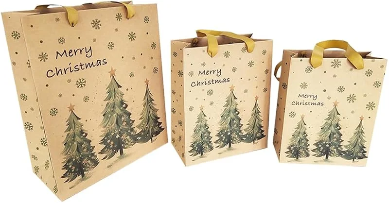 Marke: 2474U 3er-Set Weihnachtsgeschenktüten – Naturbraun mit festlichen Tannenbaummotiven (3) — Küche & Haushalt