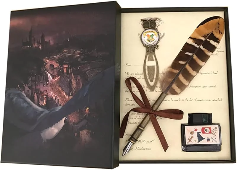 Marke: OPENDGO Federfederhalter und Tinte Set Schreibkiel Kalligraphie Geschenke für Kinder Natürliche Eule Dip Pen mit schöner Geschenkbox für Potter-Fans — Geschenkverpackung