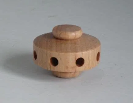 Besuche den Rudolphs Schatzkiste-Store Rudolphs Schatzkiste Erzsatzteil Pyramidennabe für Nr. 70089, 70091 BxTxH= 3, 5x3, 5x2, 5cm NEU Erzsatzteile Teile Zubehörteile Räuchermann Nußknacker Pyramide Holz Seiffen Erzgebirge Holz Dekoration — Weihnachtsdeko