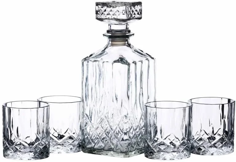 Besuche den Bar Craft-Store BarCraft Whisky Karaffe und Glas Geschenkset, geschliffenes Glas, 5-teiliges Set, 900ml Karaffe mit Silikonverschluss und 4x Gläser, 26 x 10 x 24cm — Wein und Festtafel