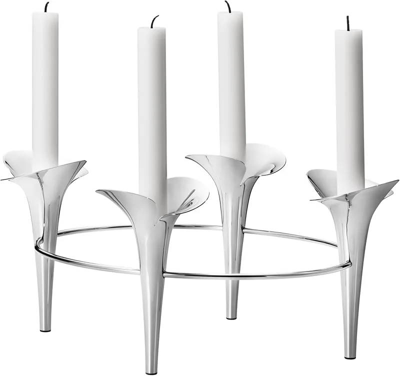 Georg Jensen Bloom Spitzkerzenhalter aus Edelstahl in Silber – stilvoller, hochglanzpolierter 4-Armiger Kerzenhalter – entworfen von Helle Damkjærs — Kerzenlicht Abendessen