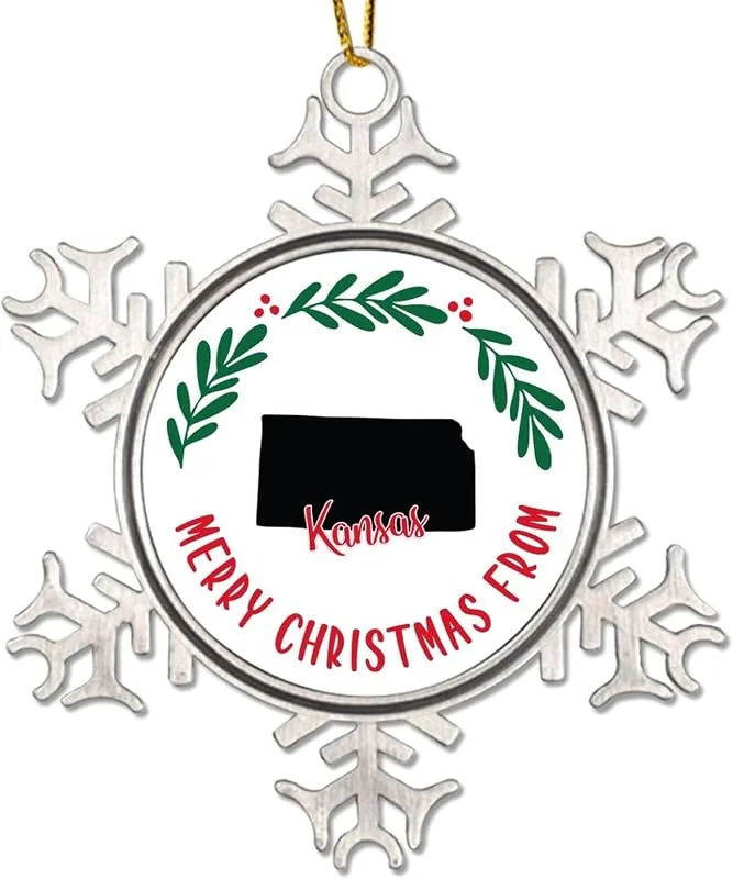 Marke: CowkissSign Merry Christmas From Kansas States Weihnachtsdekoration Metall Schneeflocke Ornamente Geschenk Kansas Weihnachtskranz Dekoration Ornament Patriotische USA Staat Weihnachtsbaum Dekoration Andenken
