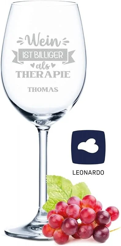 Besuche den GRAVURZEILE-Store GRAVURZEILE Weinglas - Wein ist billiger als Therapie Design - graviert mit Wunschnamen - Geschenk zum Geburtstag für Freunde & Familie, Sie & Ihn - Spruchglas für echte Weingenießer — Wein und Festtafel